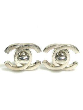 Chanel Earrings Ta on Rock